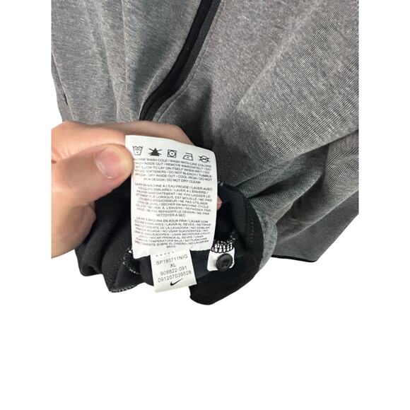 Nike Asymmetrical Zip Hoodie XL Gray Performance Fleece Athleisure Thumbholes‎ - Picture 6 of 7